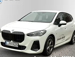 Weiss Gebraucht 2024 BMW 218 Comfort Edition Kombi | 38.400 € (Teuer)