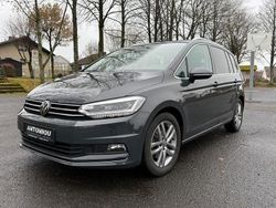 Grau Gebraucht 2021 VW Touran Highline Van / Kleinbus | 20.990 € (Fairer Preis)