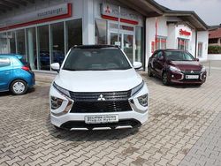 Weiß Gebraucht 2022 Mitsubishi Eclipse Cross Select SUV | 24.990 € (Etwas zu teuer)