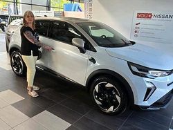 Weiß Gebraucht 2024 Renault Captur Techno SUV | 25.000 € (Fairer Preis)