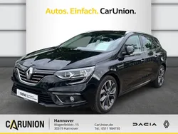 Black pearlschwarz Gebraucht 2020 Renault Mégane GrandTour Bose Edition Kombi | 13.975 € (Fairer Preis)