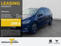 Blau Gebraucht 2023 VW Touran Highline Van / Kleinbus | 30.860 € (Fairer Preis)