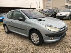 Blau Gebraucht 2002 Peugeot 206 Tendance Limousine | 1.299 € (Fairer Preis)