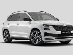Moon weiß perleffekt moon weiß perleffekt Neu 2025 Skoda Karoq SportLine SUV | 40.890 € (Fairer Preis)