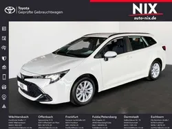 Schneeweiß Gebraucht 2023 Toyota Corolla Business Edition | 25.700 € (Etwas zu teuer)