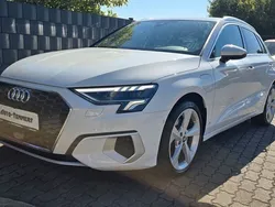 Weiß Gebraucht 2021 Audi A3 Sportback e-tron Sport Limousine | 22.900 € (Fairer Preis)