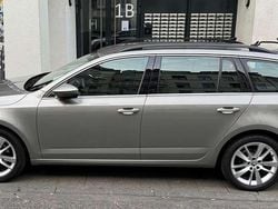 Beige Gebraucht 2018 Skoda Octavia Kombi | 15.950 € (Fairer Preis)
