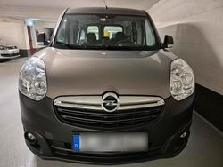 Grau Gebraucht 2017 Opel Combo Van / Kleinbus | 12.500 € (Teuer)