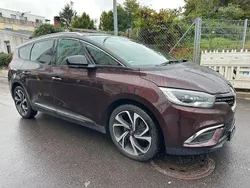 Rot Gebraucht 2022 Renault Grand Scénic IV Black Edition Van / Kleinbus | 14.999 € (Guter Preis)