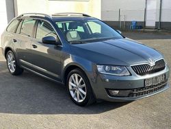 Grau Gebraucht 2015 Skoda Octavia Elegance Kombi | 13.780 € (Fairer Preis)
