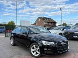 Schwarz Gebraucht 2019 Audi A3 Sportback Basis Limousine | 18.450 € (Fairer Preis)