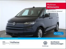 Blau Gebraucht 2024 VW Multivan Life Van / Kleinbus | 52.520 € (Guter Preis)