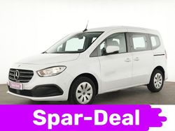 Arktikweiss Gebraucht 2024 Mercedes 180 Limousine | 25.795 € (Guter Preis)