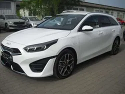 (hw2) deluxeweiss met. Gebraucht 2023 Kia Ceed Sportswagon Platinum Edition Kombi | 28.300 € (Fairer Preis)
