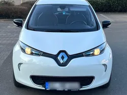 Weiß Gebraucht 2014 Renault Zoe Intens Kleinwagen | 5.500 €
