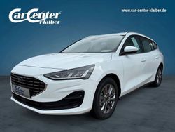 Weiß Gebraucht 2024 Ford Focus Titanium Limousine | 27.950 € (Etwas zu teuer)