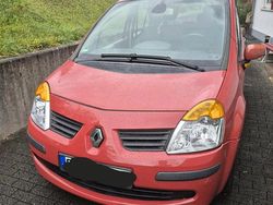 Rot Gebraucht 2005 Renault Modus Van / Kleinbus | 1.800 €