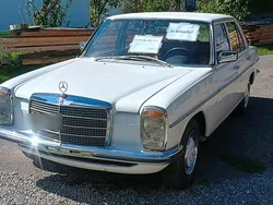 Weiß Gebraucht 1975 Mercedes W115 Limousine | 8.000 €