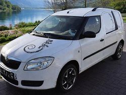 Weiß Gebraucht 2007 Skoda Roomster Van / Kleinbus | 2.199 € (Fairer Preis)