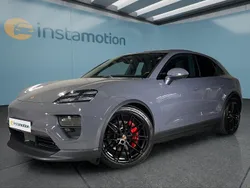 Grau Neu 2025 Porsche Macan SUV | 128.749 €