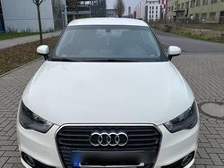 Weiß Gebraucht 2011 Audi A1 Kleinwagen | 5.300 € (Fairer Preis)
