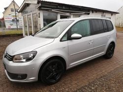 Silber Gebraucht 2013 VW Touran Life Van / Kleinbus | 7.999 € (Guter Preis)