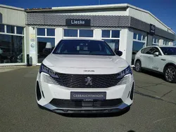 Weiss perlglänzend Gebraucht 2023 Peugeot 3008 Allure SUV | 23.990 € (Guter Preis)