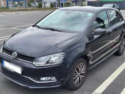 Schwarz Gebraucht 2016 VW Polo Allstar Kleinwagen | 10.000 € (Etwas zu teuer)