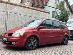Rot Gebraucht 2006 Renault Grand Scénic II Van / Kleinbus | 950 € (Superpreis)