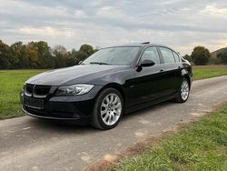 Schwarz Gebraucht 2005 BMW 325 Limousine | 8.499 €