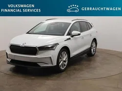 Weiss Gebraucht 2021 Skoda Enyaq iV SUV | 28.290 € (Fairer Preis)
