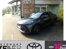 Grau Neu 2025 Toyota C-HR Sport SUV | 48.160 € (Etwas zu teuer)
