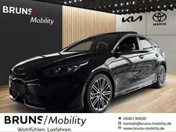 Schwarz Neu 2025 Kia Ceed GT-Line Limousine | 32.990 € (Etwas zu teuer)