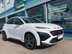 Atlas white / sol Gebraucht 2022 Hyundai Kona N Performance SUV | 27.990 € (Guter Preis)