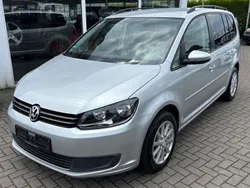 Silber Gebraucht 2014 VW Touran Comfortline Van / Kleinbus | 6.900 € (Guter Preis)