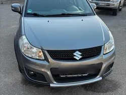 Grau Gebraucht 2012 Suzuki SX4 Limousine | 3.450 €