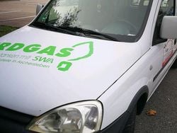 Weiß Gebraucht 2007 Opel Combo Van / Kleinbus | 1.550 €