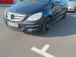 Schwarz Gebraucht 2010 Mercedes B180 Van / Kleinbus | 6.350 € (Etwas zu teuer)