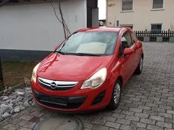 Rot Gebraucht 2012 Opel Corsa Edition Limousine | 2.900 € (Guter Preis)