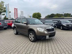Braun Gebraucht 2012 Skoda Yeti Plus Edition SUV | 5.450 € (Guter Preis)