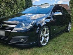 Schwarz Gebraucht 2009 Opel Astra GTC OPC Coupé | 1.850 € (Superpreis)