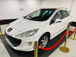 Weiß Gebraucht 2008 Peugeot 308 Platinum Kombi | 5.499 € (Fairer Preis)