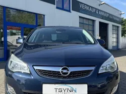 Blau Gebraucht 2011 Opel Astra Design Edition Limousine | 3.700 € (Guter Preis)
