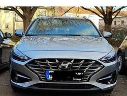 Silber Gebraucht 2022 Hyundai i30 Prime Kombi | 24.900 € (Teuer)