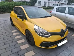 Gelb Gebraucht 2014 Renault Clio R.S. R.S. Kleinwagen | 10.500 € (Fairer Preis)