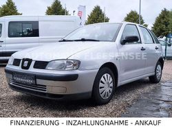 Silber Gebraucht 2001 Seat Ibiza Limousine | 749 € (Guter Preis)