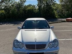 Silber Gebraucht 2000 Mercedes C200 Avantgarde Limousine | 2.800 €