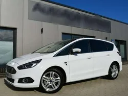 Weiß Gebraucht 2017 Ford S-MAX Titanium Van / Kleinbus | 17.500 € (Teuer)