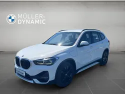 Weiß Gebraucht 2021 BMW X1 Sport Line SUV | 25.940 € (Fairer Preis)