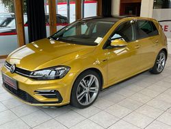 Gelb Gebraucht 2017 VW Golf VII Highline Limousine | 20.400 € (Etwas zu teuer)